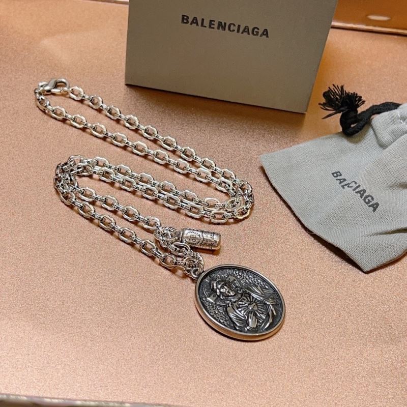 Balenciaga Necklaces - Click Image to Close